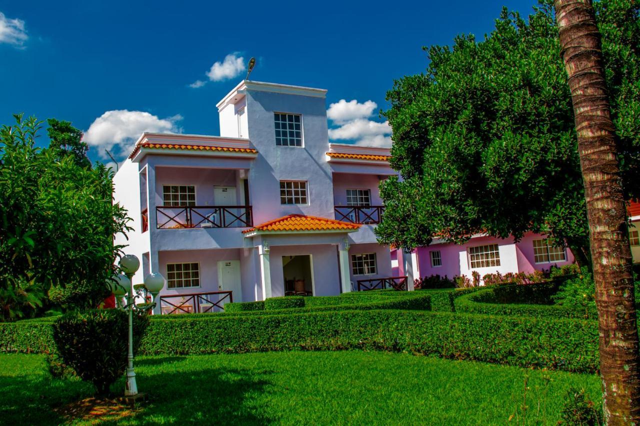 Rancho Guacamayos Hotel&Restaurantes Bonao Exterior foto