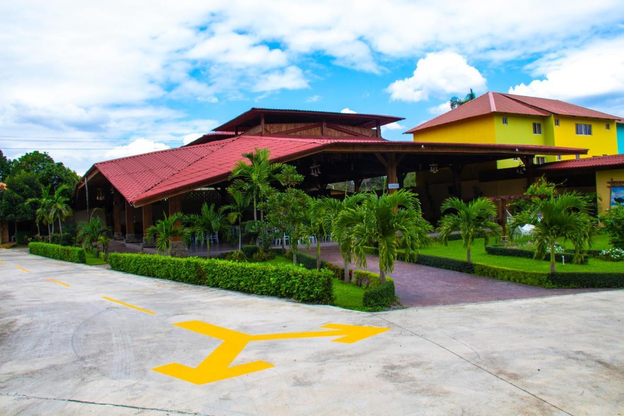 Rancho Guacamayos Hotel&Restaurantes Bonao Exterior foto