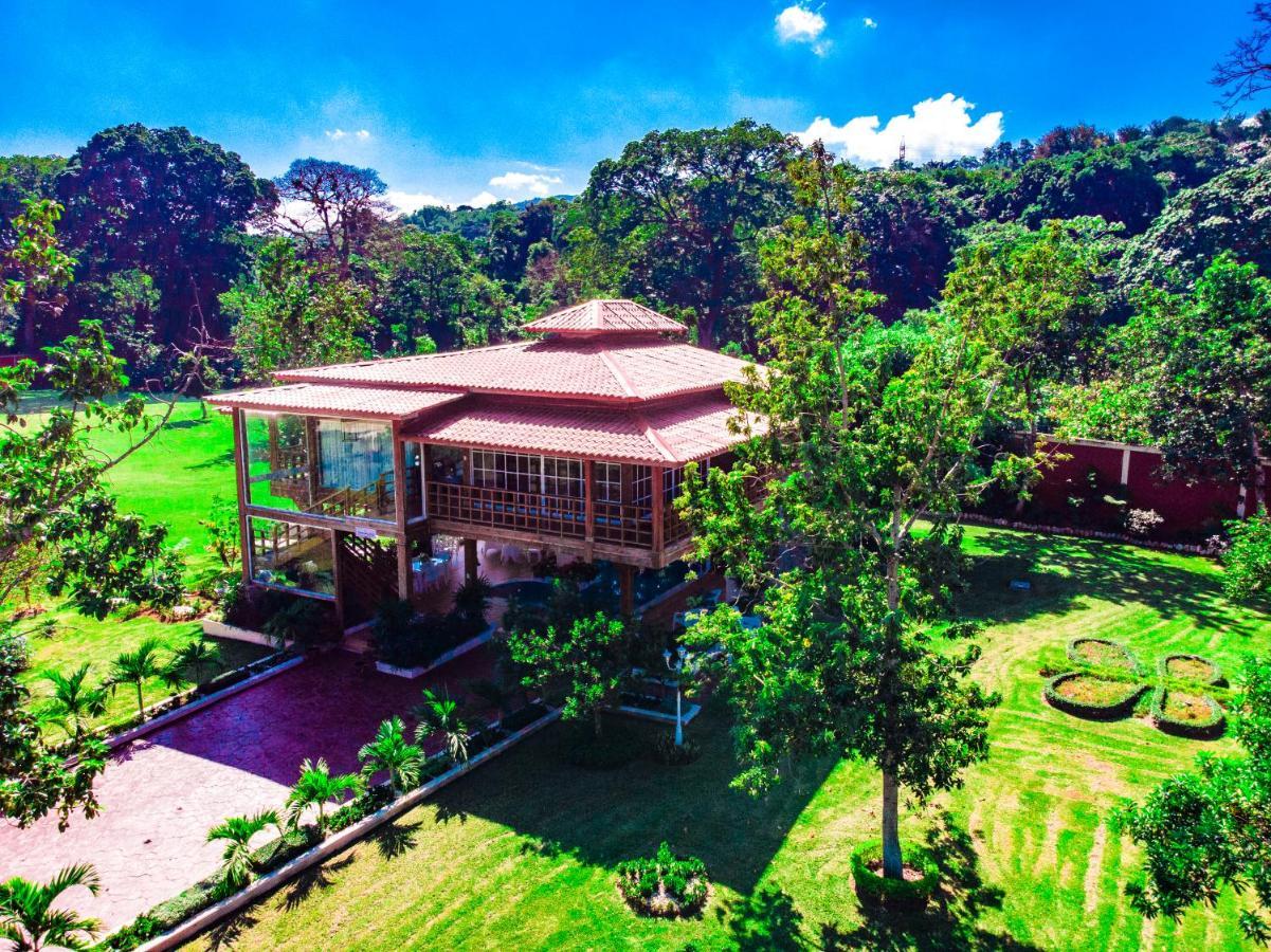 Rancho Guacamayos Hotel&Restaurantes Bonao Exterior foto